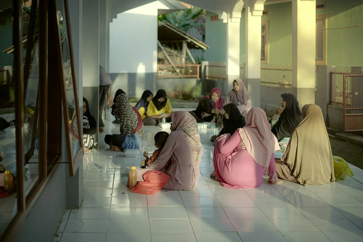 Jual Rumah Lebih Gampang Berkat Bantuan Tetangga