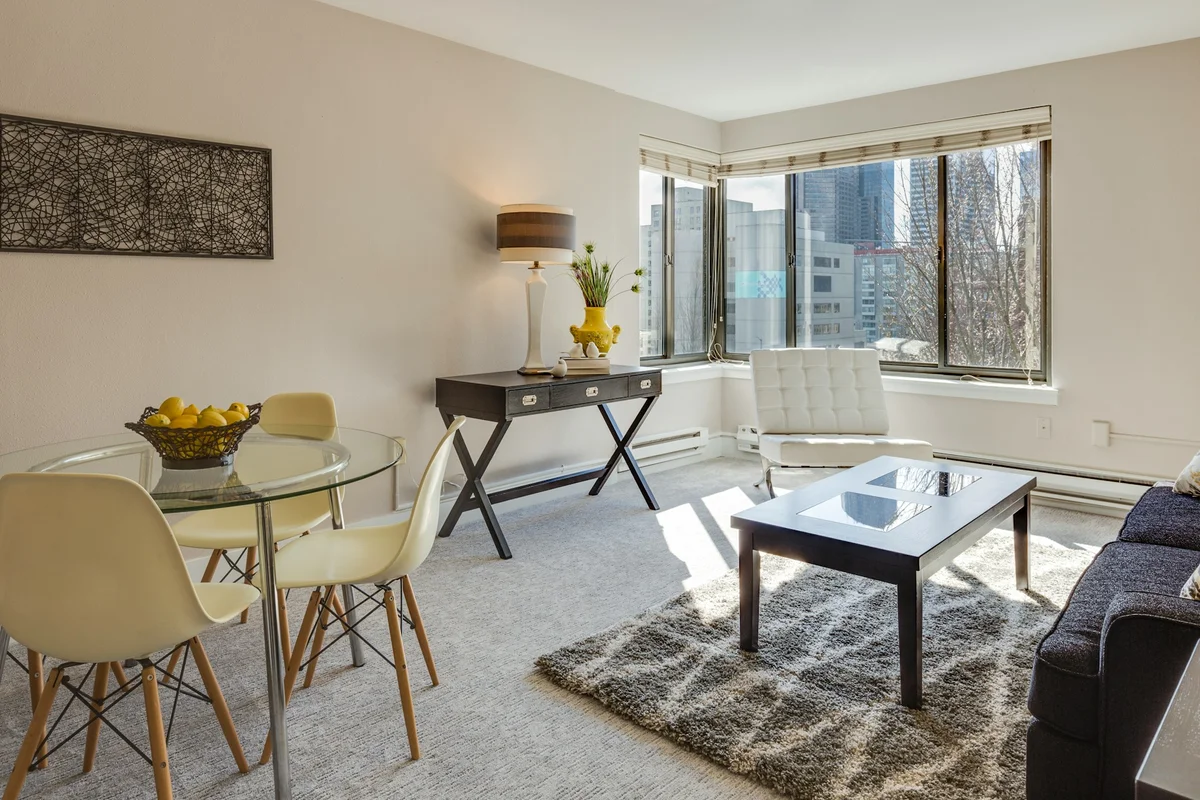 Tips Menyulap Ruang Keluarga yang Sempit Menjadi Tampak Luas