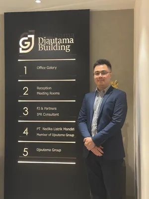 Avatar of James.signatureland