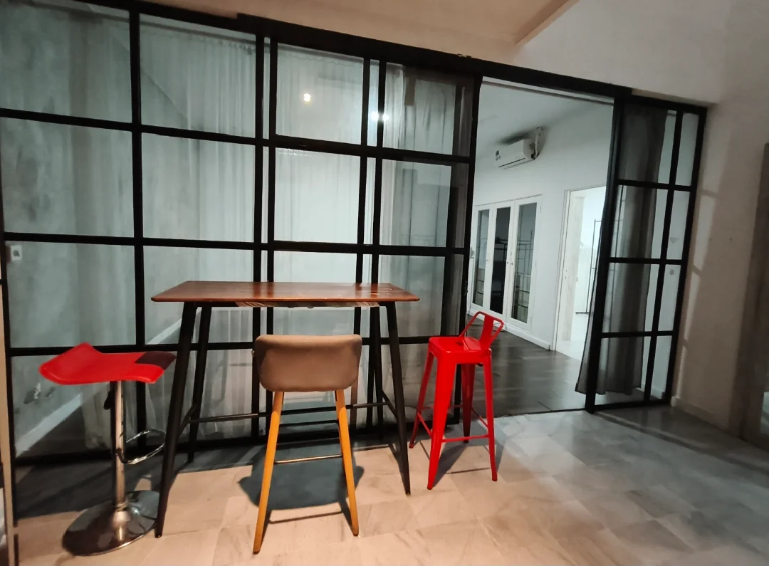 Sewa Rumah Cilandak Lebak Bulus: Futuristik Asri Sejuk Premium Perum Elit Bona Indah Dekat MRT SCBD